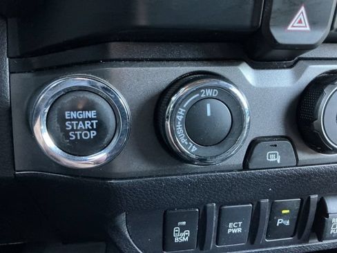 Used 2023 Toyota Tacoma TRD Pro AWD/4WD image 27