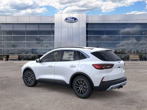 New 2025 Ford Escape SE w/ PHEV Premium Package FWD image 4