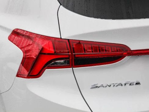 Used 2023 Hyundai Santa Fe Limited image 9