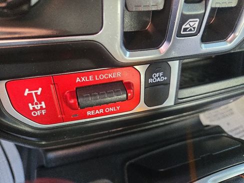 Used 2023 Jeep Gladiator Mojave w/ Cold Weather Group AWD/4WD image 67