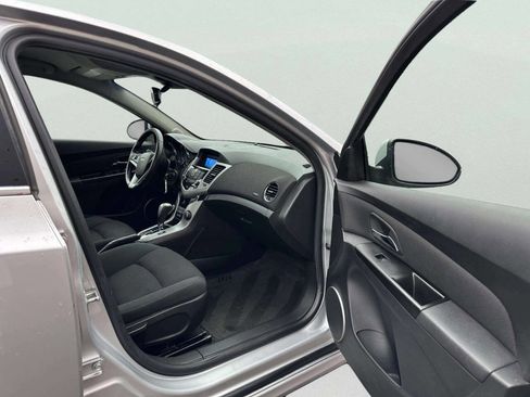 Used 2012 Chevrolet Cruze LT w/ RS Package image 19