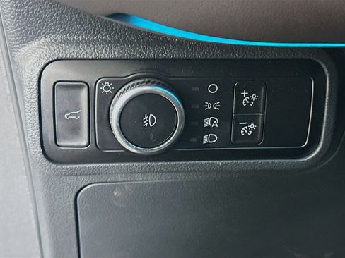 Used 2025 Ford Explorer Platinum w/ LUX Leather Package image 17