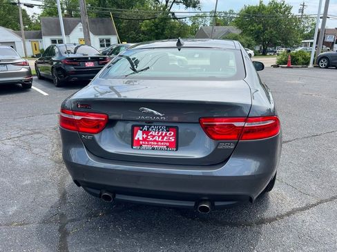 Used 2018 Jaguar XE Premium AWD/4WD image 7