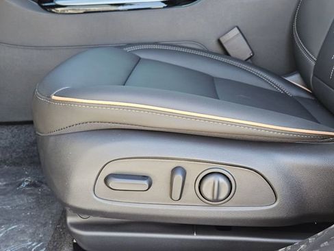 New 2026 Buick Envista Avenir image 17