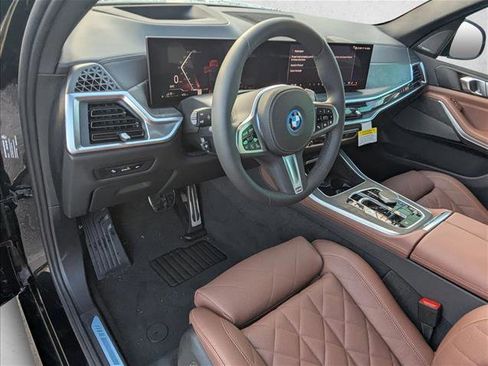 New 2026 BMW X5 xDrive50e w/ M Sport Package image 3