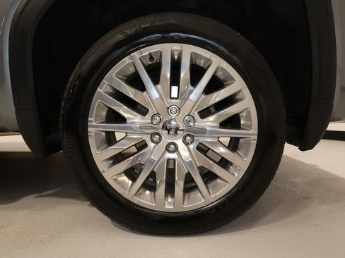 Used 2019 GMC Sierra 1500 Denali w/ Denali Ultimate Package image 37