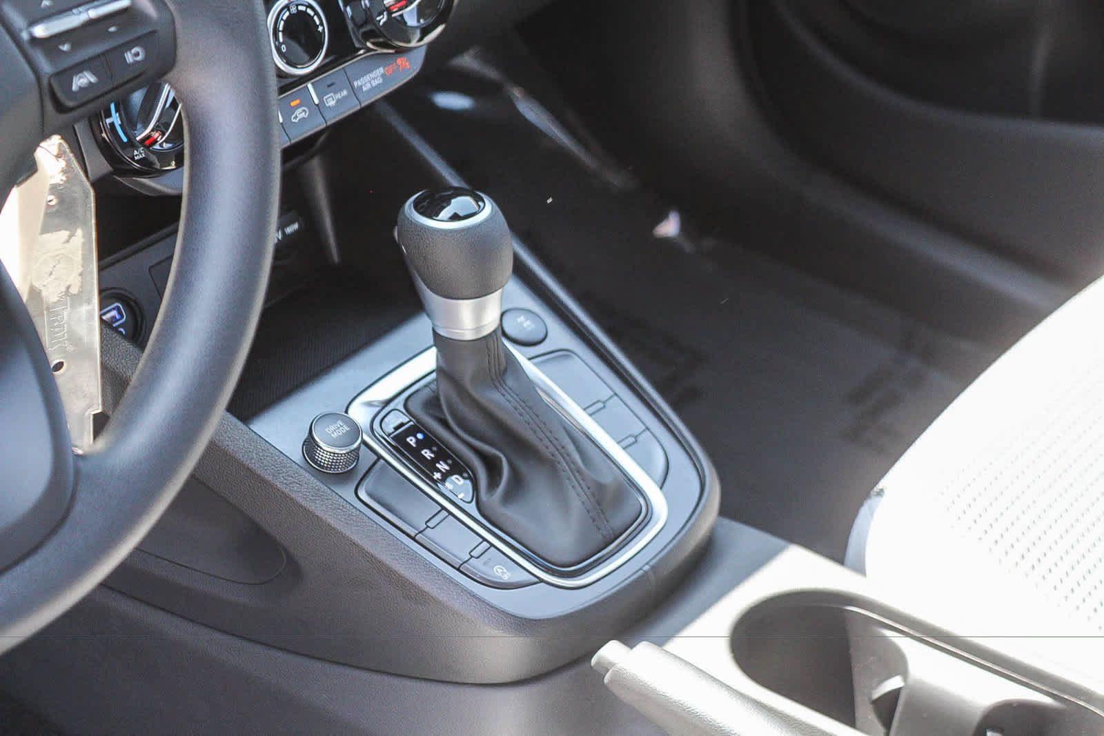 Certified 2023 Hyundai Kona SE AWD/4WD image 24