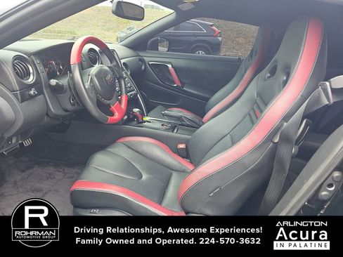 Used 2015 Nissan GT-R Black Edition AWD/4WD image 6