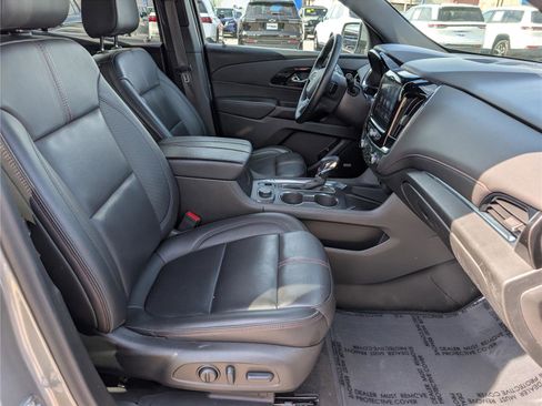 Used 2023 Chevrolet Traverse RS w/ LPO, Cargo Package AWD/4WD image 10