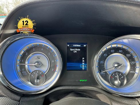 Used 2014 Chrysler 300 S image 27