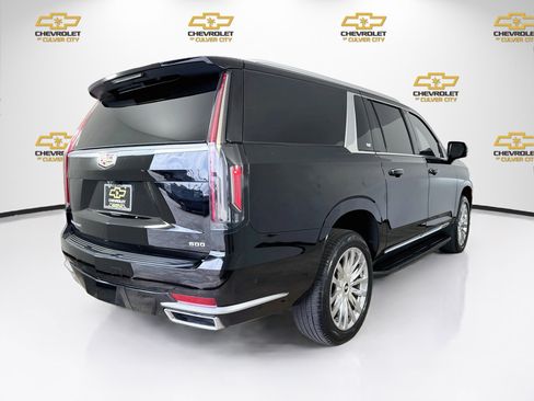 Used 2023 Cadillac Escalade ESV Premium Luxury RWD image 8