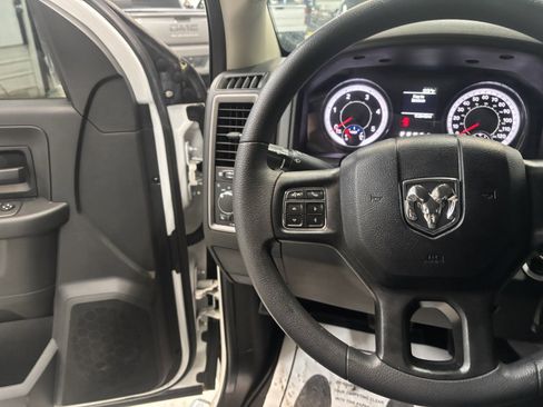 Used 2018 RAM 2500 Tradesman w/ Chrome Appearance Group image 13