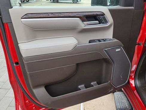 New 2026 GMC Sierra 1500 SLT w/ SLT Premium Plus Package image 14