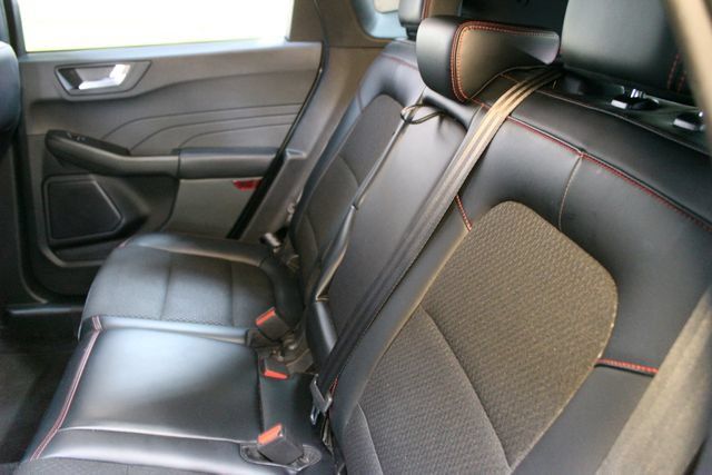 Used 2025 Ford Escape ST-Line AWD/4WD image 15
