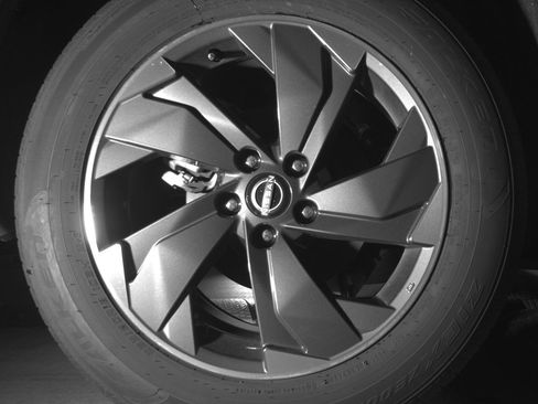 Used 2025 Nissan Rogue SV image 15