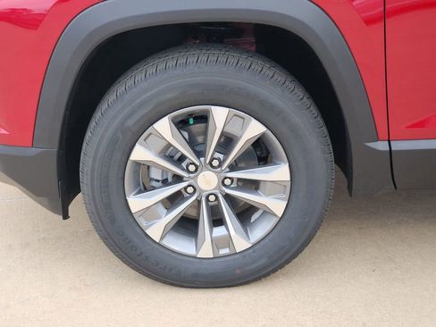 New 2026 Chevrolet Equinox LT w/ Safety and Technology Package FWD image 8