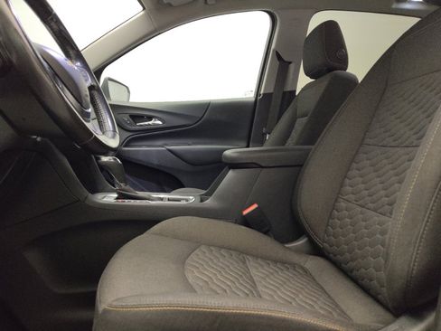 Used 2020 Chevrolet Equinox LT FWD image 17