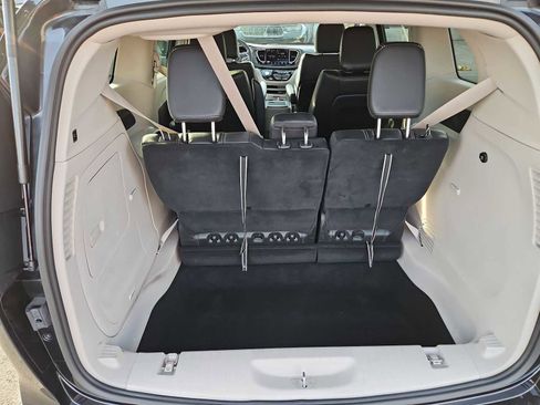 Used 2022 Chrysler Pacifica Touring-L image 33