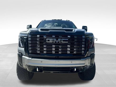 Used 2026 GMC Sierra 2500 Denali Ultimate w/ Max Trailering Package AWD/4WD image 4