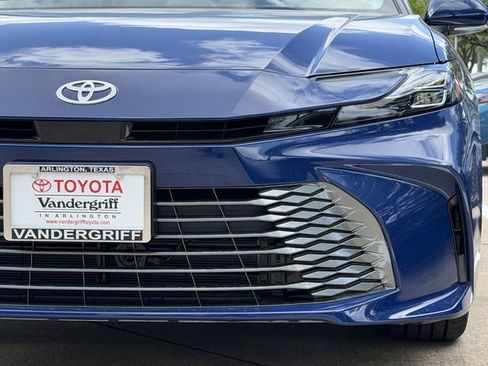 New 2026 Toyota Camry XLE FWD image 9