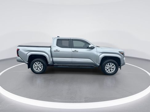 Used 2024 Toyota Tacoma SR5 w/ SR5 Upgrade Package RWD image 10