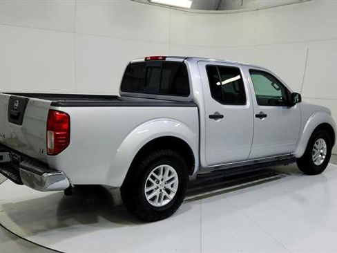 Used 2016 Nissan Frontier SV RWD image 8