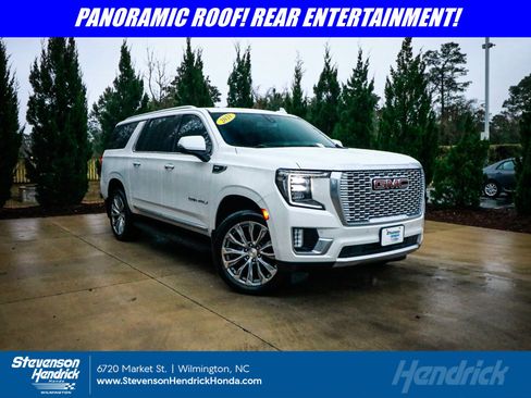 Used 2021 GMC Yukon XL Denali image 1