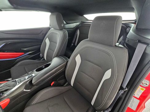 Used 2016 Chevrolet Camaro SS image 18