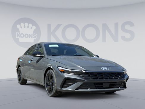 New 2026 Hyundai Elantra SEL Sport Premium FWD image 10