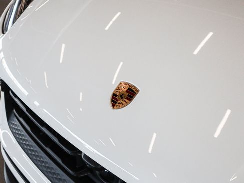 Certified 2026 Porsche Macan AWD/4WD image 31
