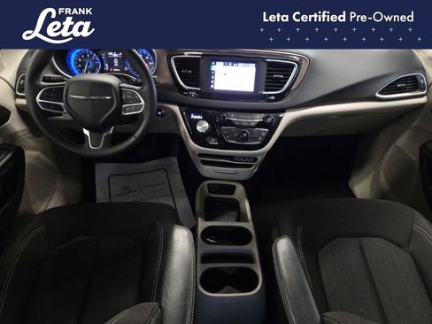 Used 2023 Chrysler Voyager LX FWD image 16