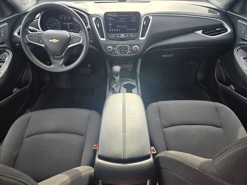 Used 2024 Chevrolet Malibu LT FWD image 17
