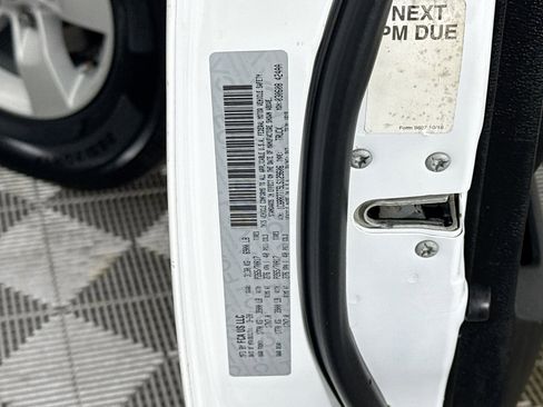 Used 2020 RAM 1500 Classic SLT image 39