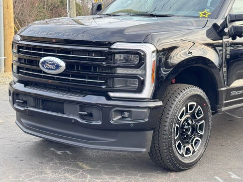 New 2026 Ford F250 Platinum w/ FX4 Off-Road Package image 42