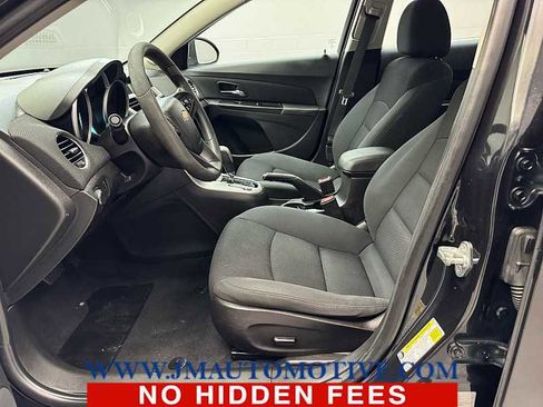 Used 2016 Chevrolet Cruze LT image 12
