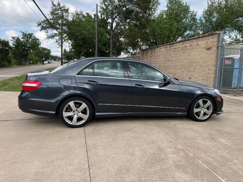 Used 2010 Mercedes-Benz E 350 Sedan image 17