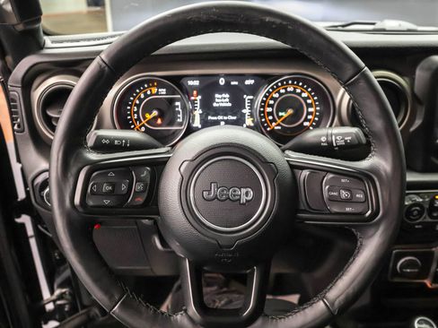 Used 2020 Jeep Gladiator Sport w/ Quick Order Package 24S image 18