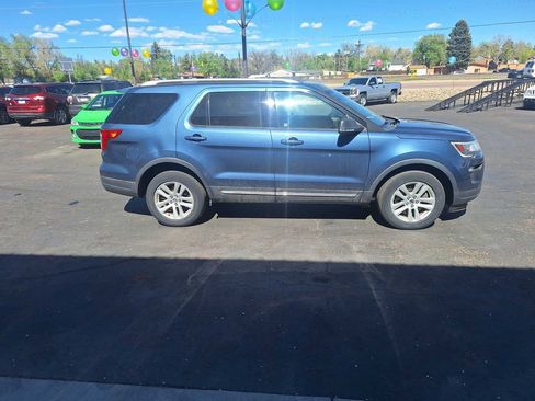 Used 2019 Ford Explorer XLT w/ Equipment Group 201A image 9