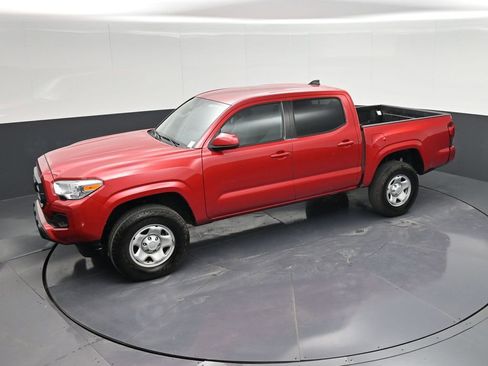 Used 2022 Toyota Tacoma SR w/ SR Convenience Package RWD image 27