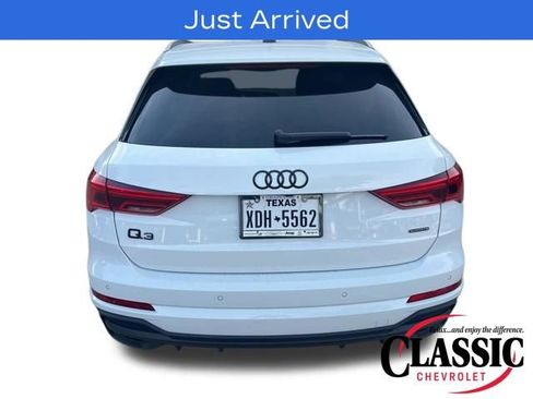 Used 2024 Audi Q3 2.0T Premium Plus image 6
