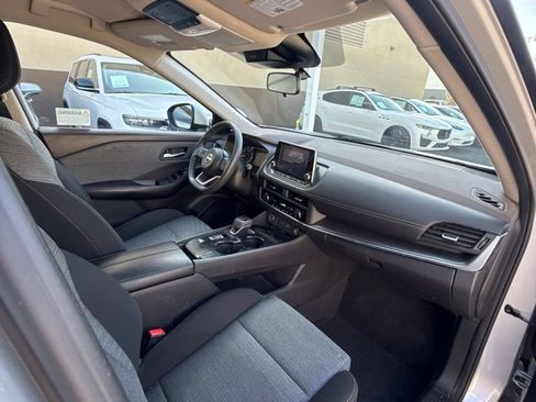 Used 2023 Nissan Rogue SV FWD image 23
