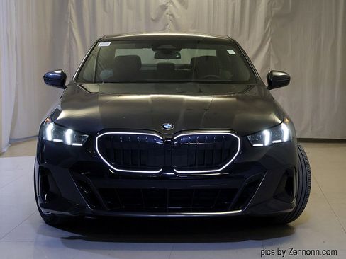 Certified 2026 BMW 530i xDrive 530i xDrive w/ M Sport Package image 5