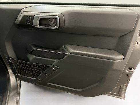 Used 2025 Ford Bronco Big Bend image 33