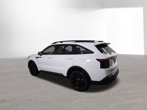 Certified 2024 Kia Sorento X-Line EX AWD/4WD image 9