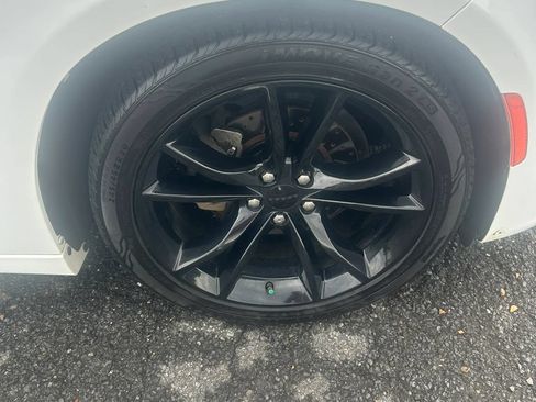 Used 2016 Dodge Charger SE w/ Blacktop Package RWD image 12