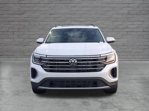 New 2026 Volkswagen Atlas SE FWD image 2