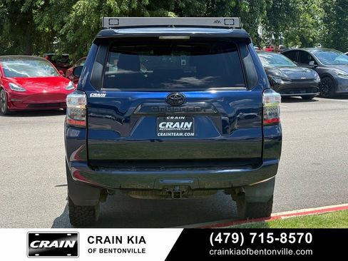 Used 2020 Toyota 4Runner Venture w/ Moonroof Package AWD/4WD image 6