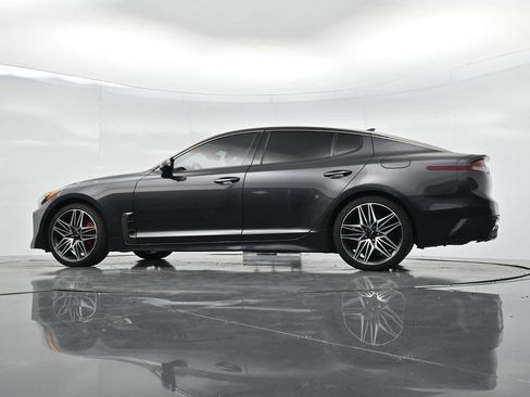 Used 2023 Kia Stinger GT2 RWD image 29