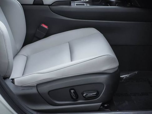 Certified 2025 Lexus UX 300h FWD w/ Accessory Package (Z2) image 25