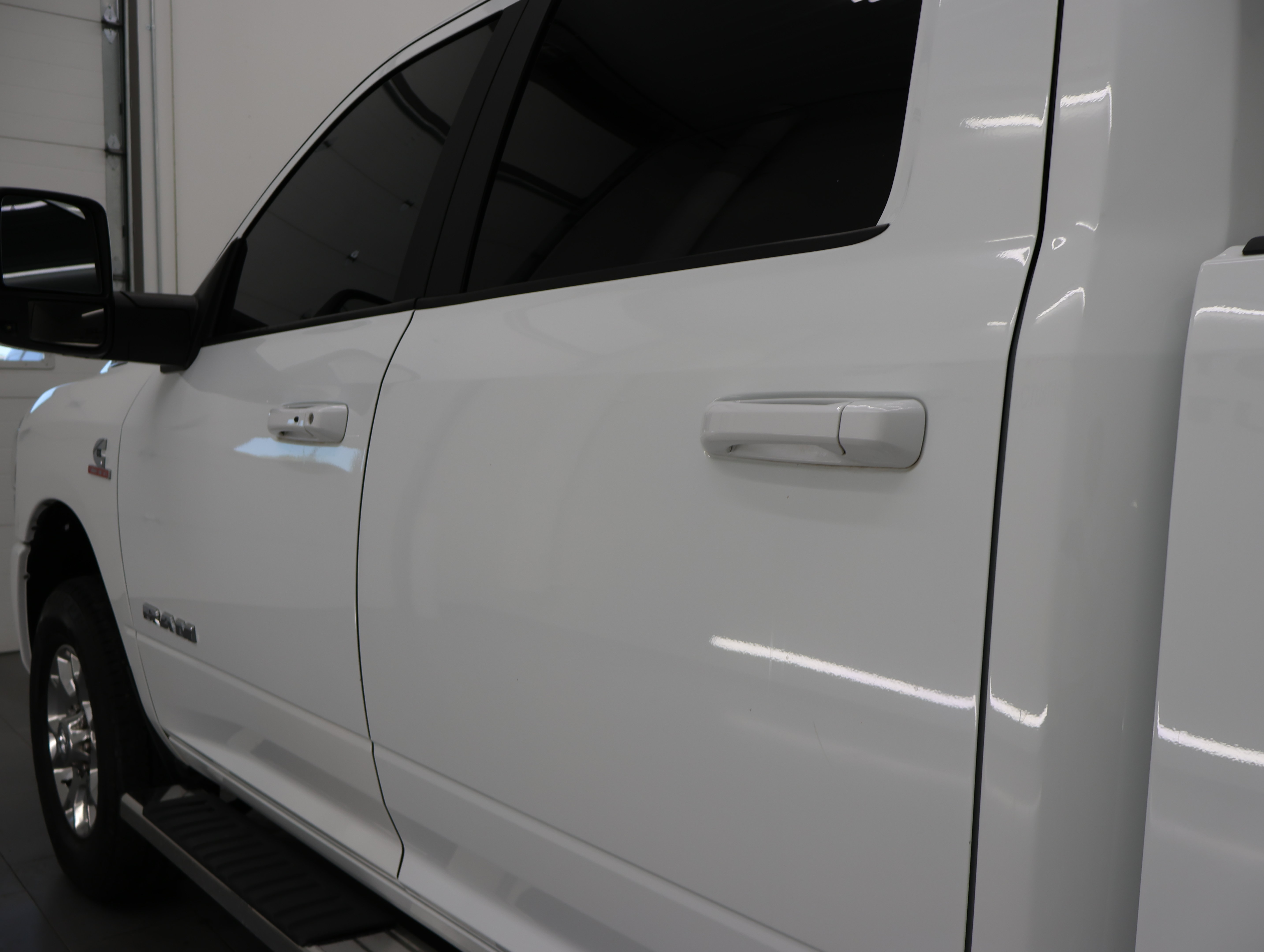 Used 2023 RAM 2500 Laramie AWD/4WD image 32